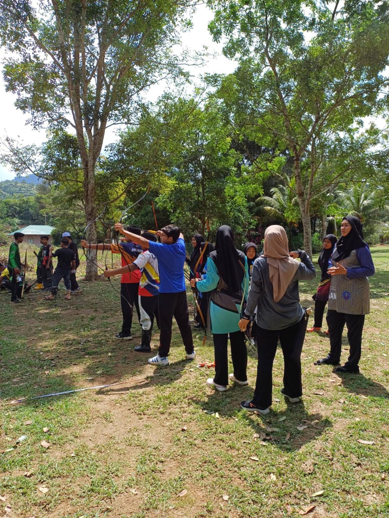 Lemuni Retreat & Training Centre - Kerling, Selangor Hotel Екстериор снимка