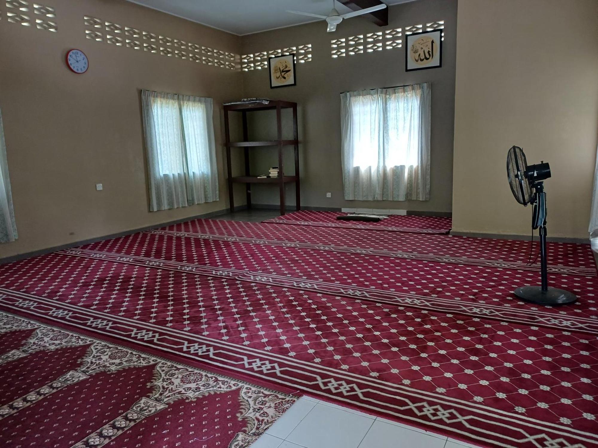 Lemuni Retreat & Training Centre - Kerling, Selangor Hotel Екстериор снимка
