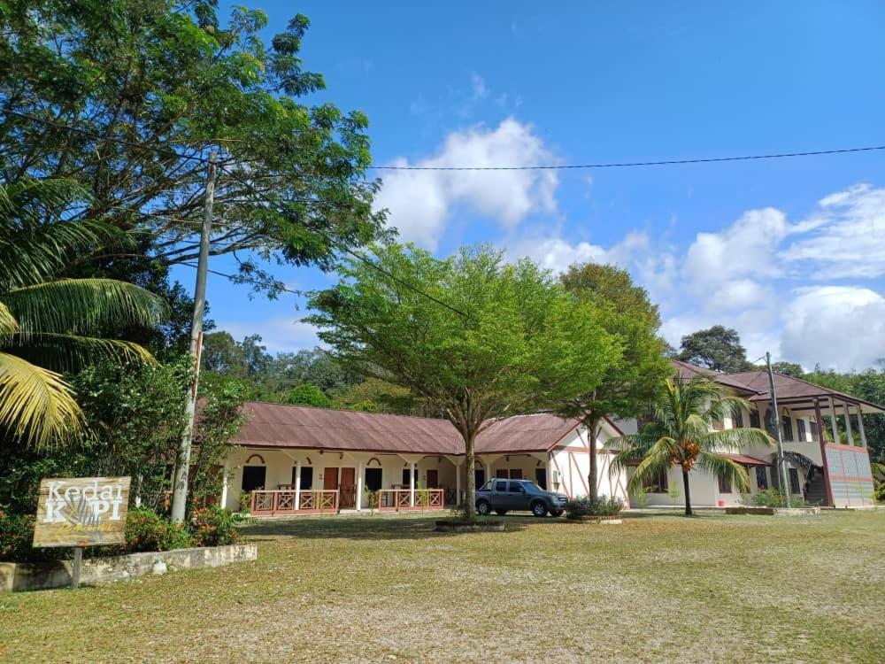 Lemuni Retreat & Training Centre - Kerling, Selangor Hotel Екстериор снимка